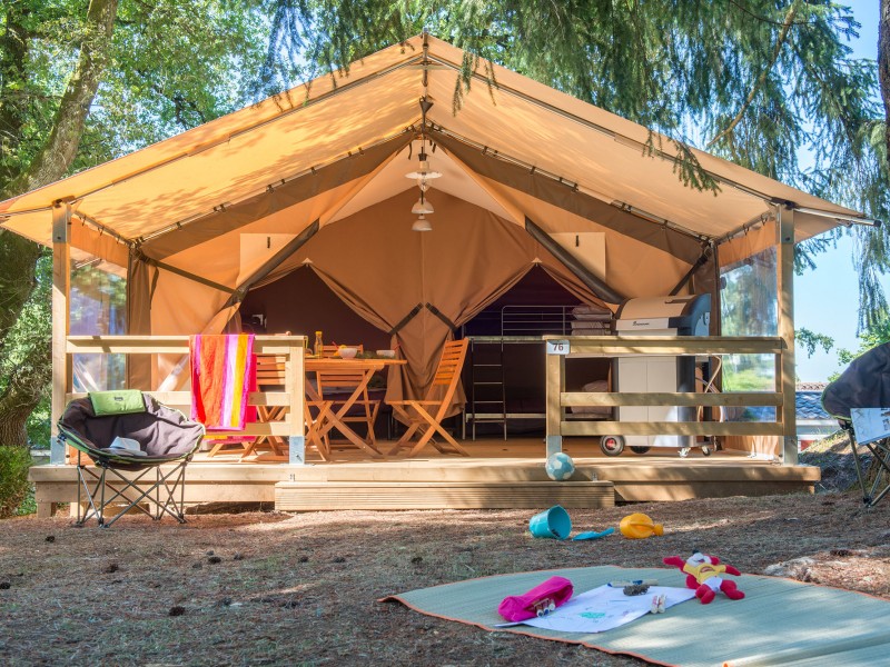 location_tente_meublee_lot_yelloh_village.jpg